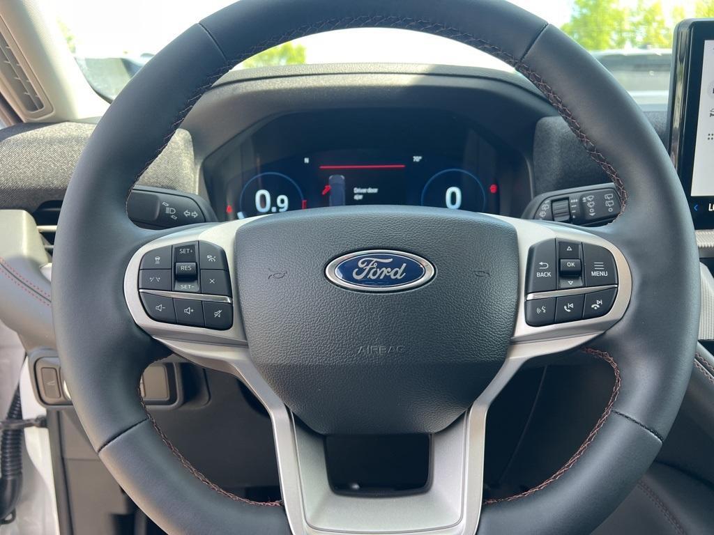 new 2025 Ford Explorer car, priced at $41,149