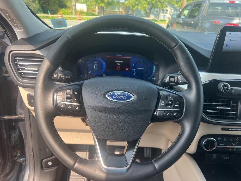 used 2022 Ford Escape car, priced at $22,590