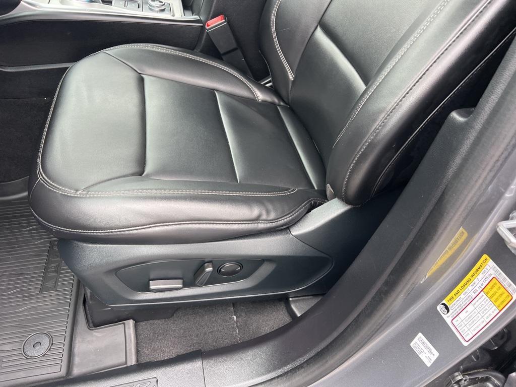 used 2022 Ford Explorer car, priced at $32,358