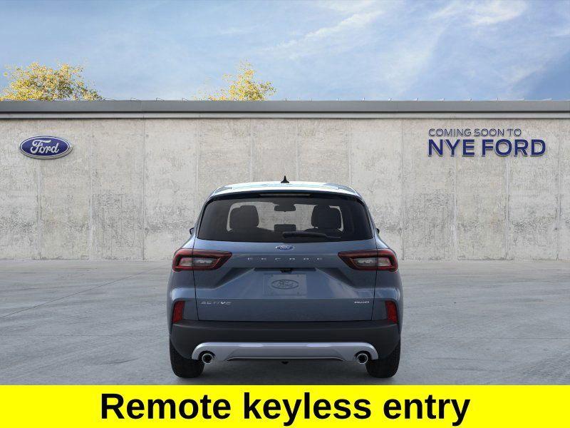 new 2025 Ford Escape car, priced at $30,220
