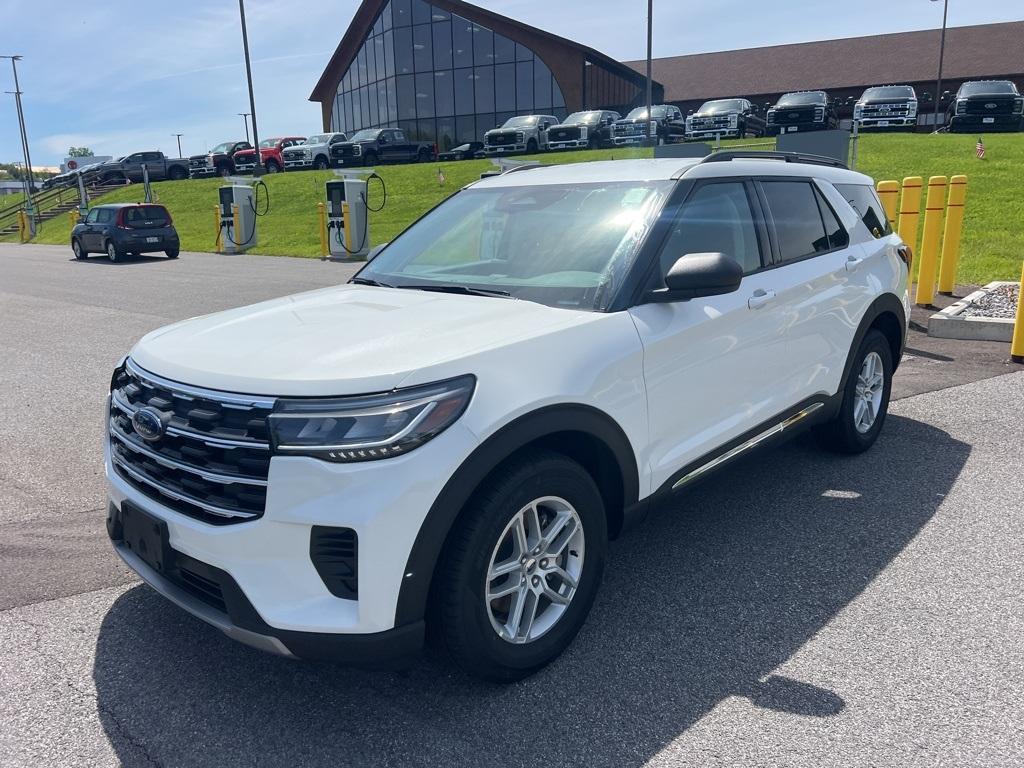 new 2025 Ford Explorer car, priced at $41,149
