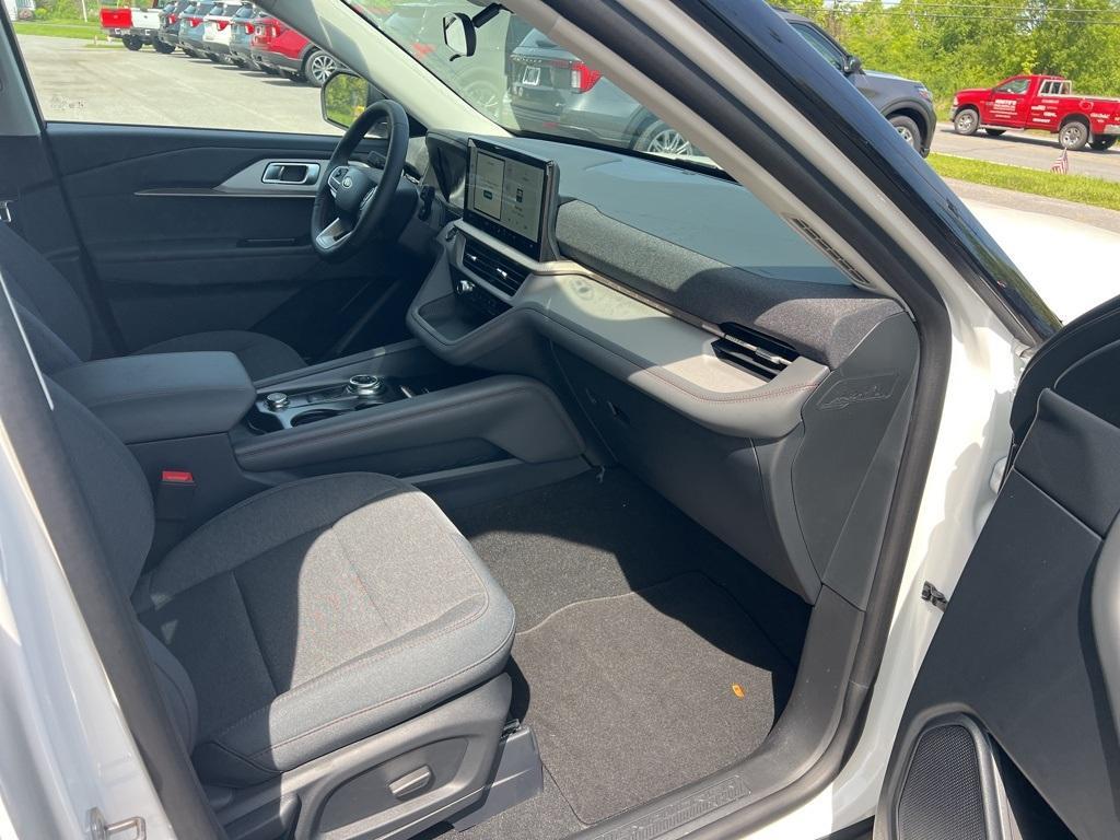 new 2025 Ford Explorer car, priced at $41,149