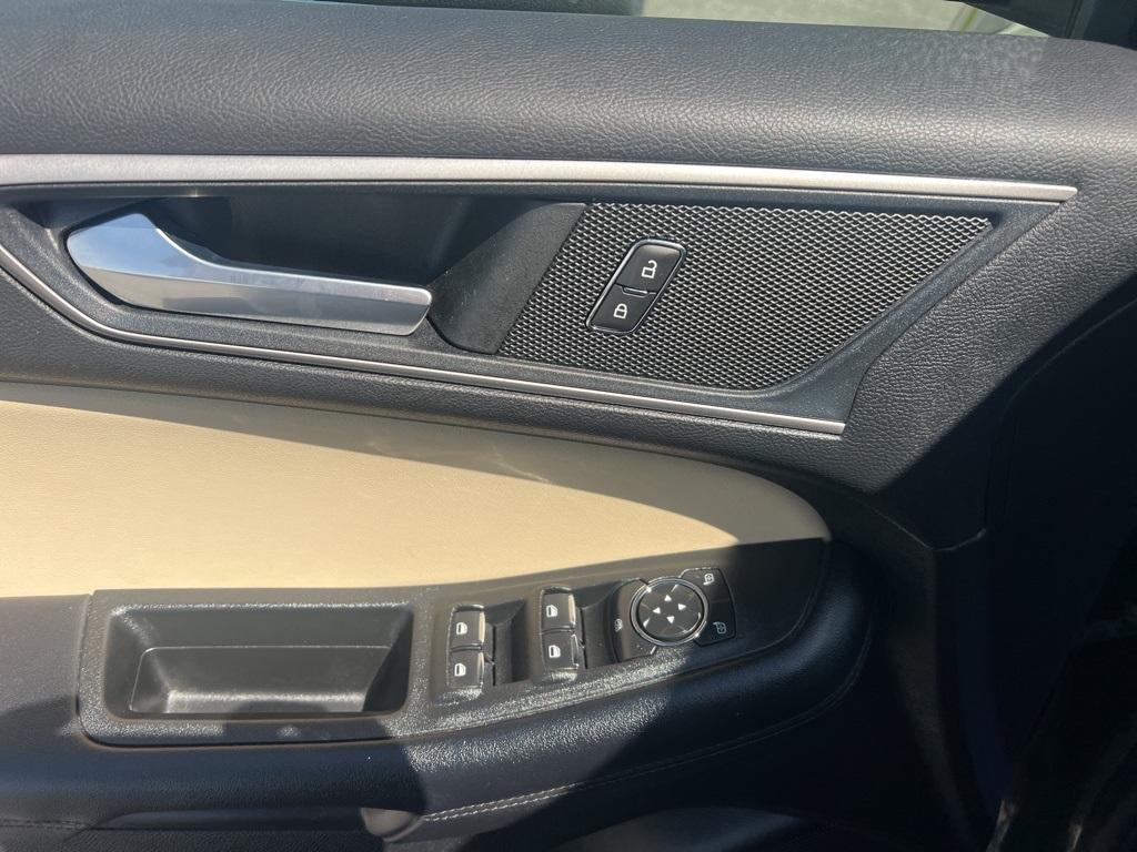 used 2022 Ford Edge car, priced at $25,830