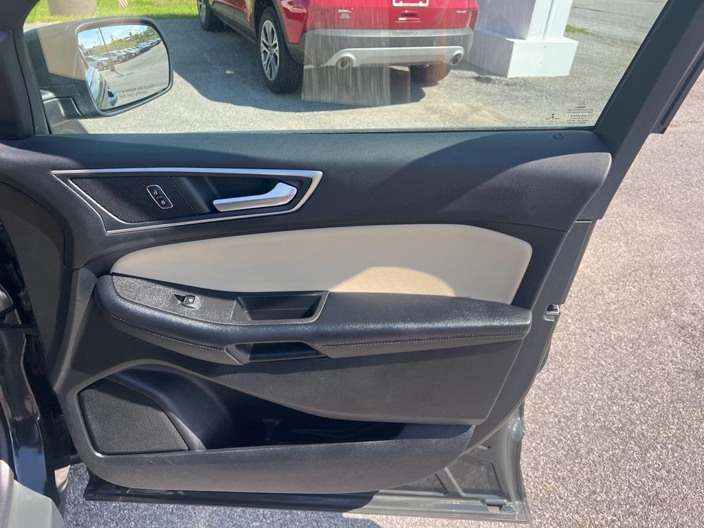 used 2022 Ford Edge car, priced at $25,830