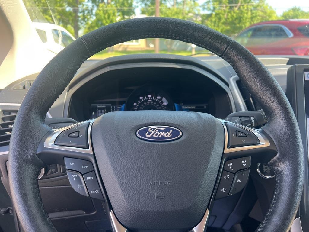 used 2022 Ford Edge car, priced at $25,830