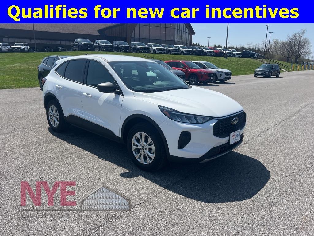 used 2025 Ford Escape car, priced at $29,999