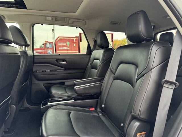 used 2024 Nissan Pathfinder car, priced at $39,990