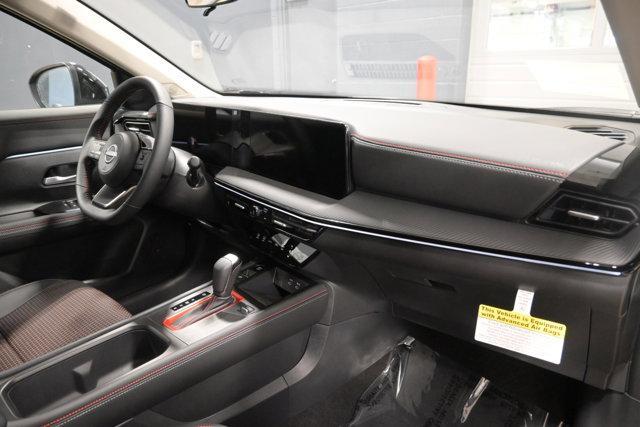 new 2025 Nissan Kicks car, priced at $29,199