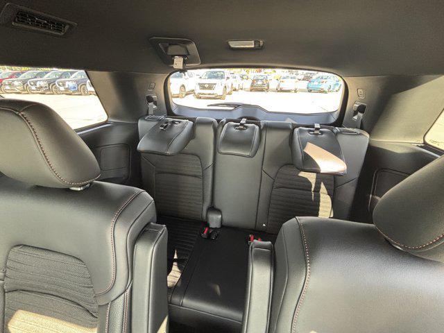 new 2025 Nissan Pathfinder car, priced at $46,620