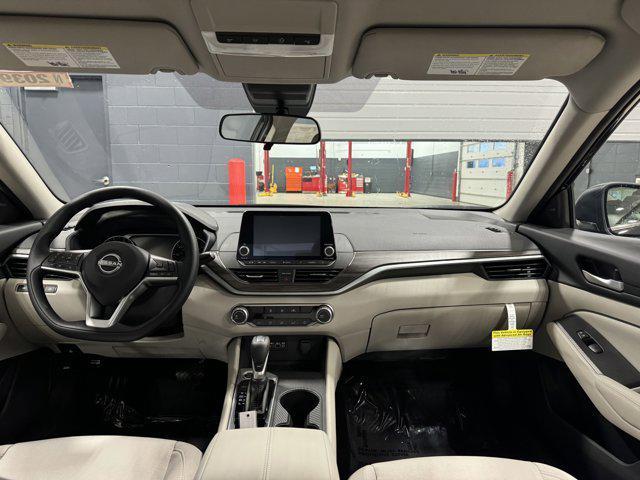 new 2025 Nissan Altima car, priced at $27,940