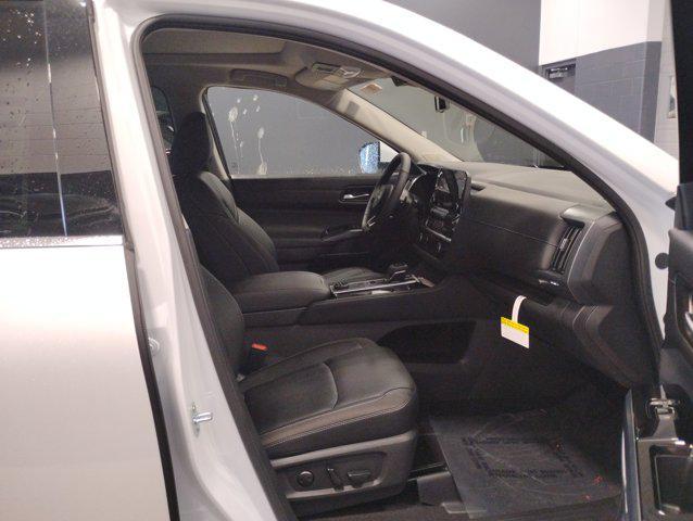 new 2025 Nissan Pathfinder car, priced at $47,778