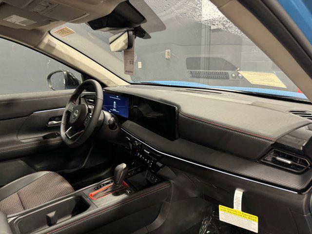 new 2025 Nissan Kicks car, priced at $31,501