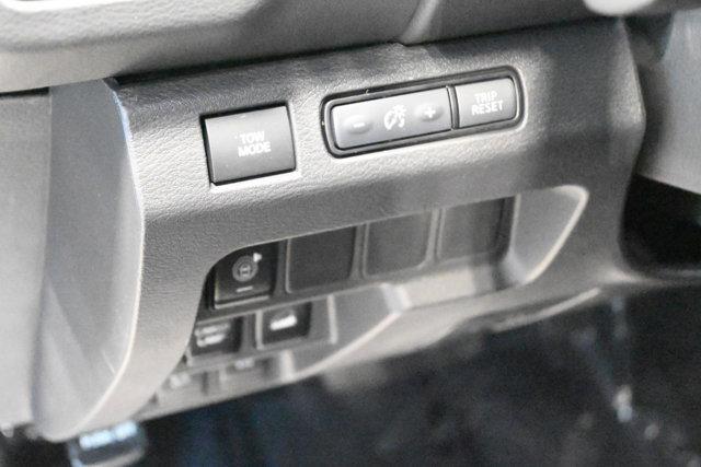 new 2025 Nissan Frontier car, priced at $44,733