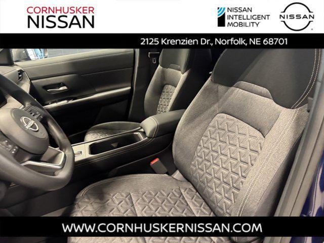 new 2025 Nissan Kicks car, priced at $27,686