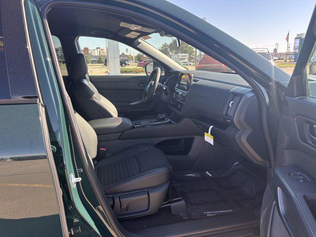 new 2025 Nissan Pathfinder car, priced at $46,620
