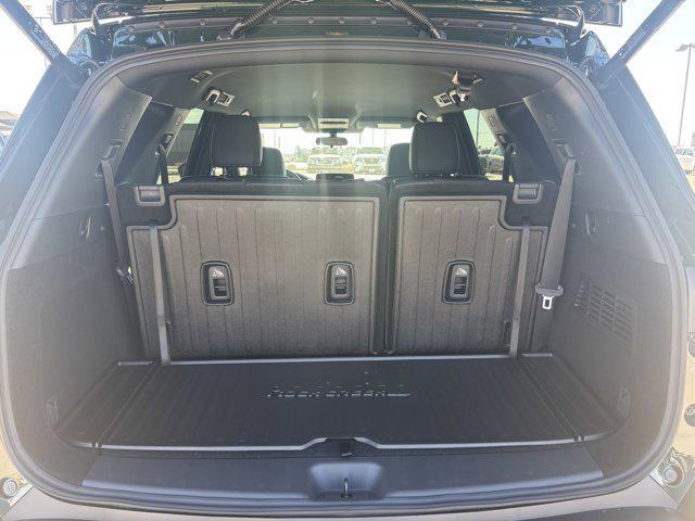 new 2025 Nissan Pathfinder car, priced at $46,620