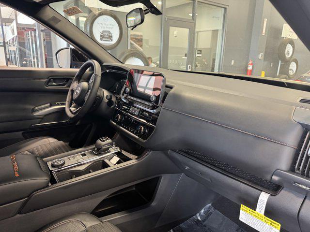 new 2025 Nissan Pathfinder car, priced at $44,678