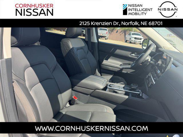 new 2024 Nissan Pathfinder car, priced at $46,583