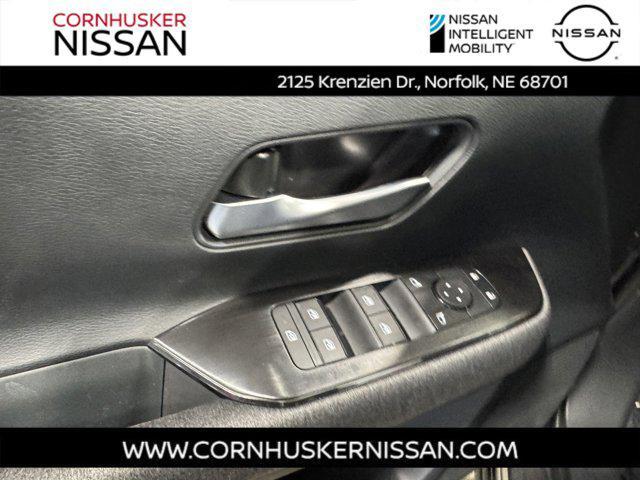 new 2025 Nissan Kicks car, priced at $26,551