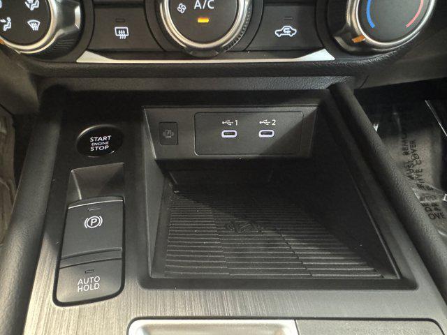 new 2025 Nissan Kicks car, priced at $29,084