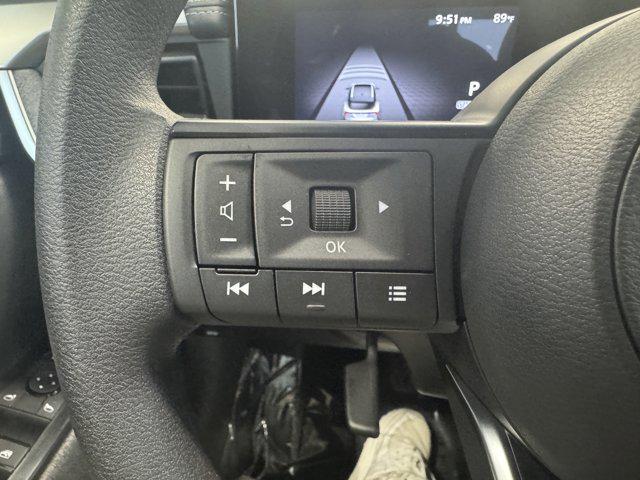 new 2025 Nissan Kicks car, priced at $29,084