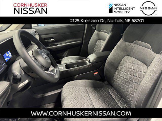 new 2025 Nissan Kicks car, priced at $27,458