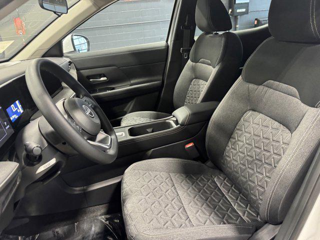 new 2025 Nissan Kicks car, priced at $27,458