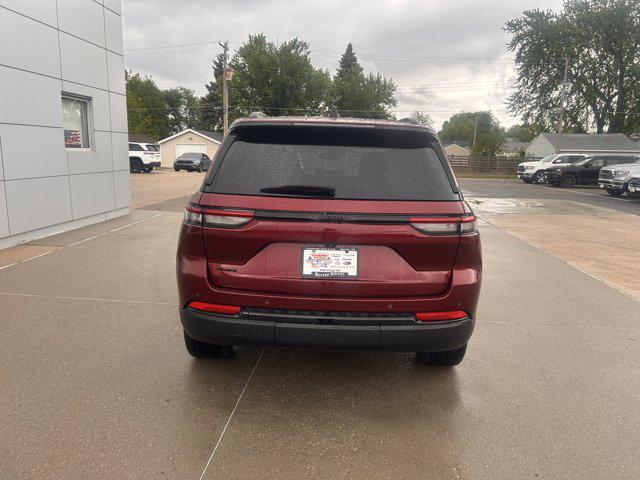 used 2022 Jeep Grand Cherokee car, priced at $34,990