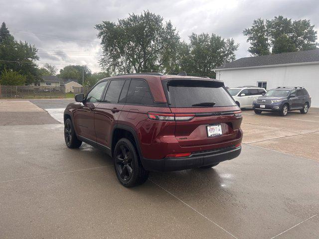 used 2022 Jeep Grand Cherokee car, priced at $34,990
