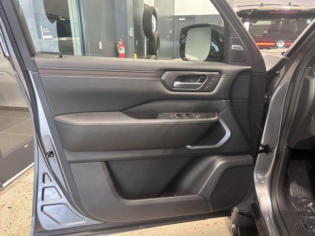 new 2025 Nissan Armada car, priced at $75,580