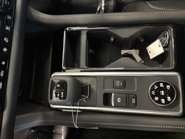 new 2025 Nissan Pathfinder car, priced at $47,525