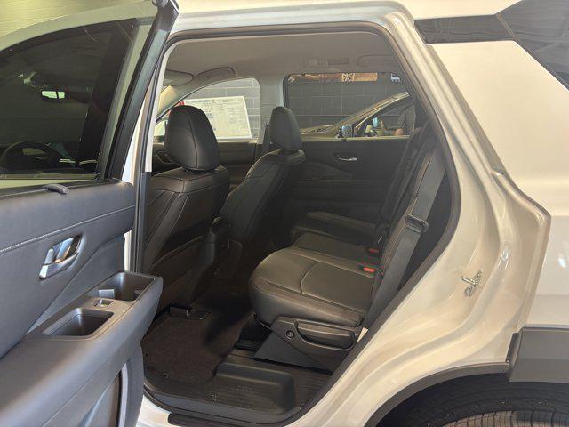 new 2025 Nissan Pathfinder car, priced at $47,525