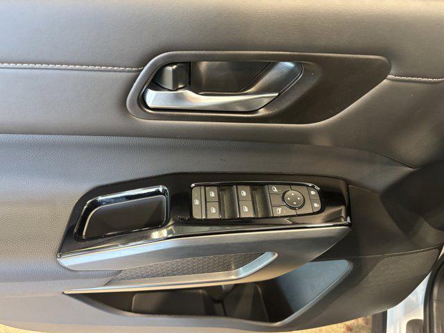 new 2025 Nissan Pathfinder car, priced at $47,525