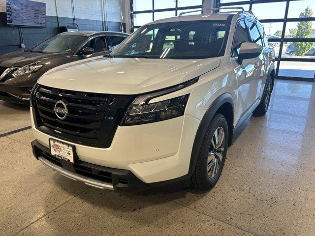 new 2025 Nissan Pathfinder car, priced at $47,525