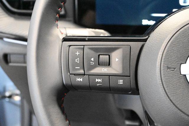 new 2025 Nissan Kicks car, priced at $29,499
