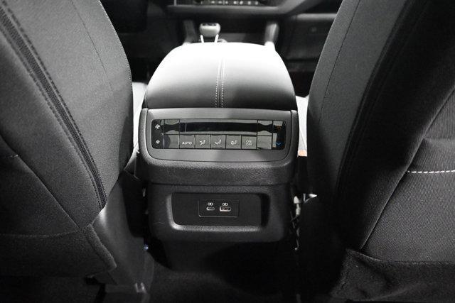 new 2025 Nissan Pathfinder car, priced at $45,289