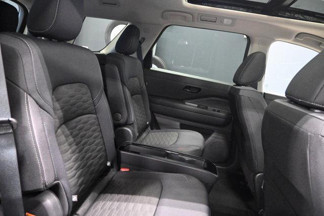 new 2025 Nissan Pathfinder car, priced at $45,289