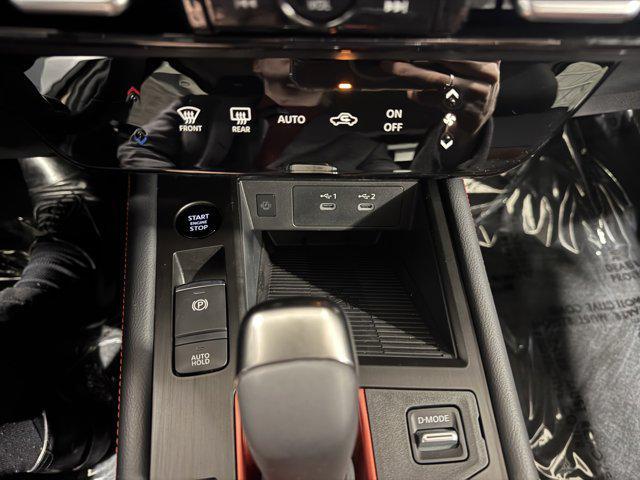 new 2025 Nissan Kicks car, priced at $29,436