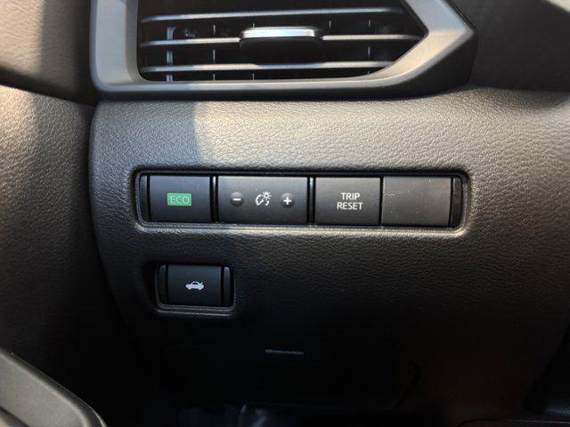 new 2025 Nissan Sentra car, priced at $22,882