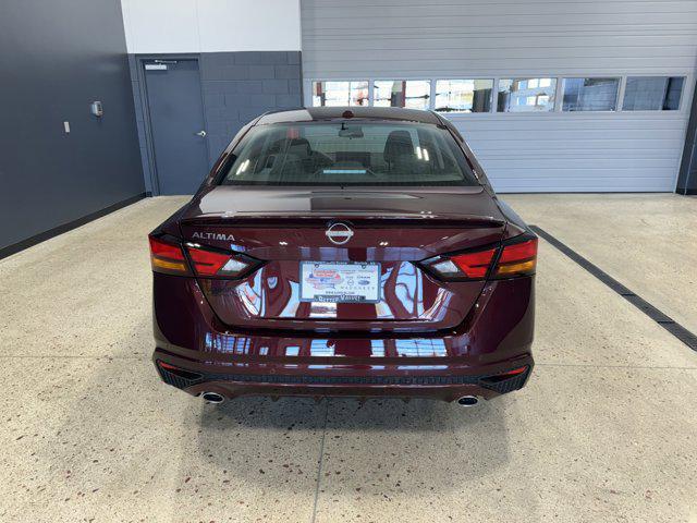 new 2025 Nissan Altima car, priced at $29,377