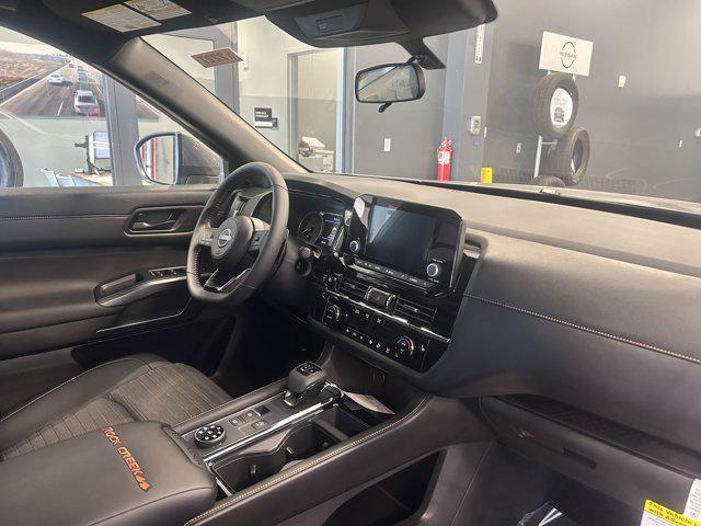 new 2025 Nissan Pathfinder car, priced at $44,678