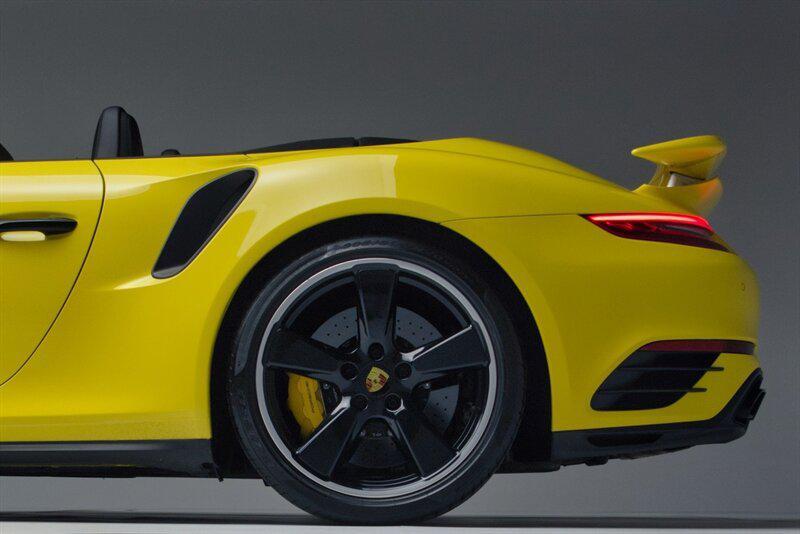 used 2018 Porsche 911 car, priced at $139,995
