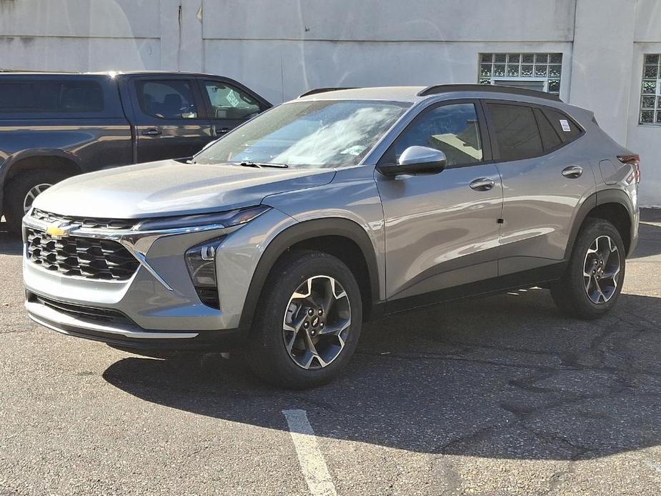 new 2025 Chevrolet Trax car, priced at $25,430