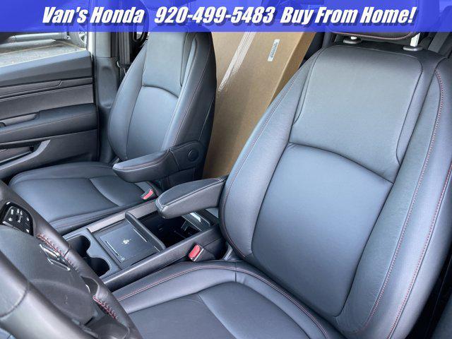 used 2025 Honda Odyssey car, priced at $42,699