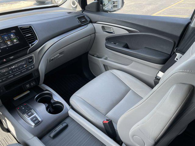 used 2022 Honda Pilot car, priced at $35,395