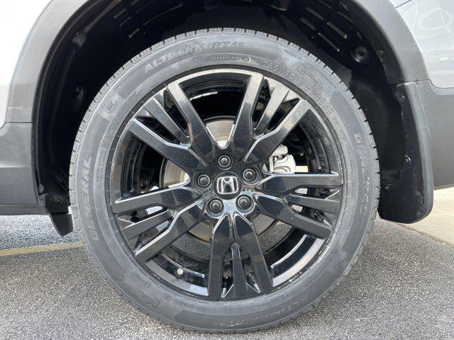 used 2022 Honda Pilot car, priced at $35,395