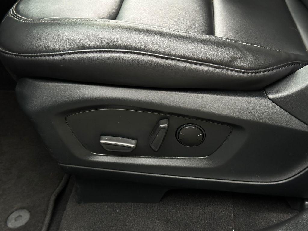 used 2024 Ford Explorer car, priced at $32,000