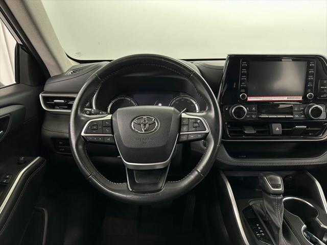 used 2022 Toyota Highlander car, priced at $38,000