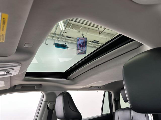 used 2022 Toyota Highlander car, priced at $38,000