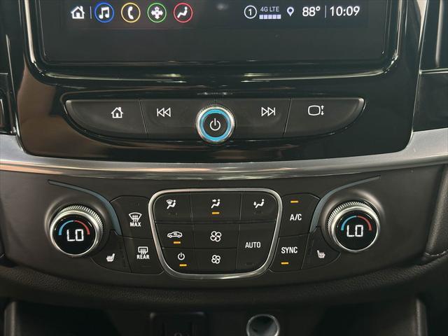 used 2022 Chevrolet Traverse car, priced at $31,000